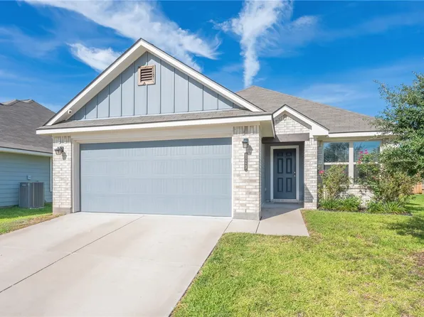 129 Dove Landing Ct, Navasota, TX 77868