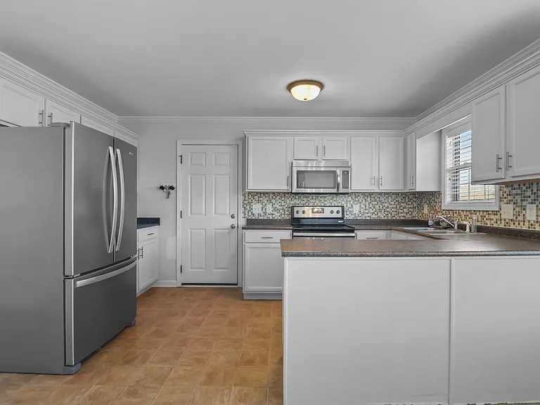 1213 Channelview Dr — Photo 14