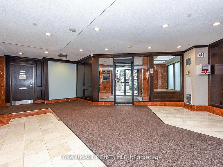 1101 Steeles Ave W #1602 — Photo 2