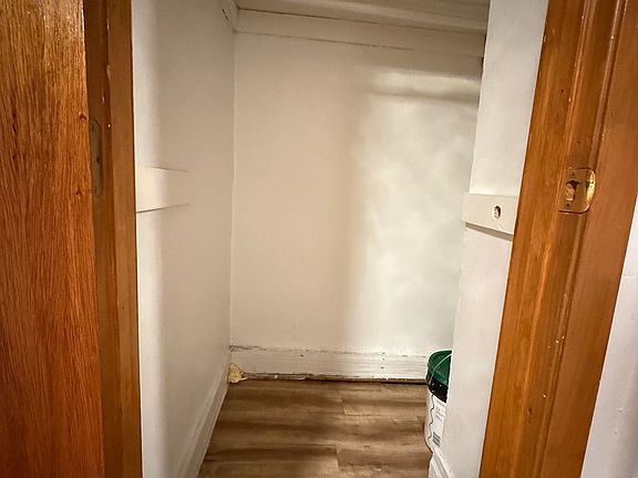 4th image of 1859 E 29th St #1