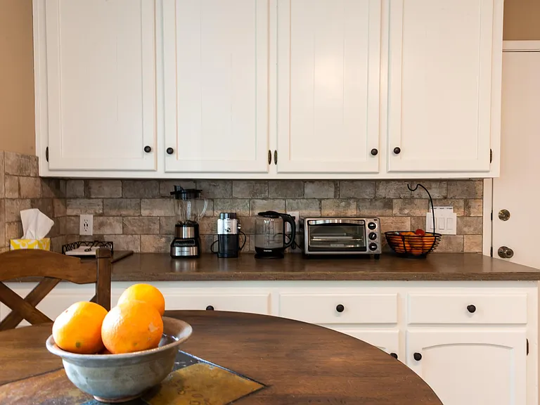 Ample cabinet space