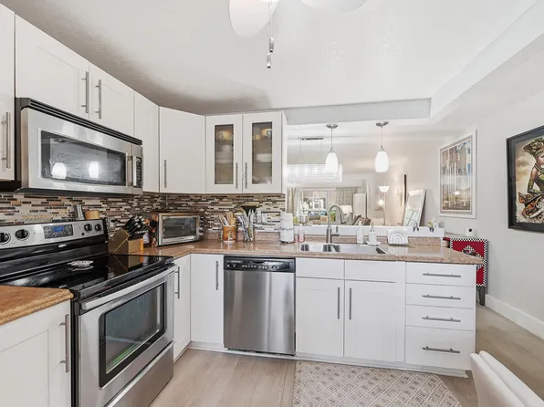 2301 Lucaya Lane #M2, Coconut Creek, FL 33066