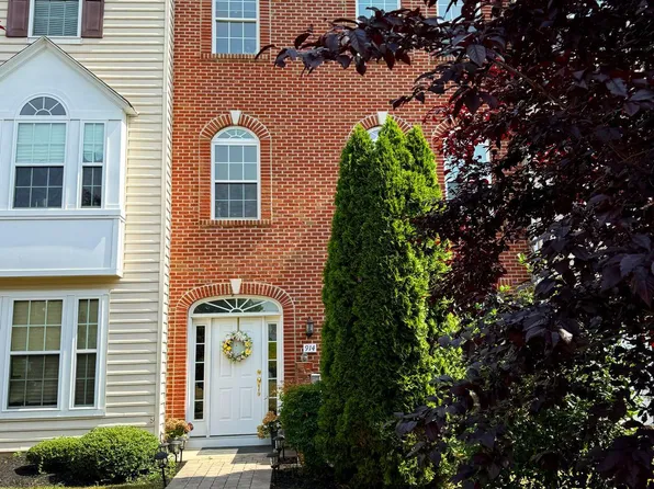 914 Shepard Ave, Bear, DE 19701