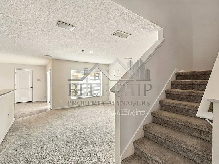 13800 Golden Russet Dr — Photo 5