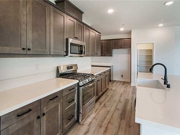 3rd image of 30883 Treetop Lane Murrieta Ca