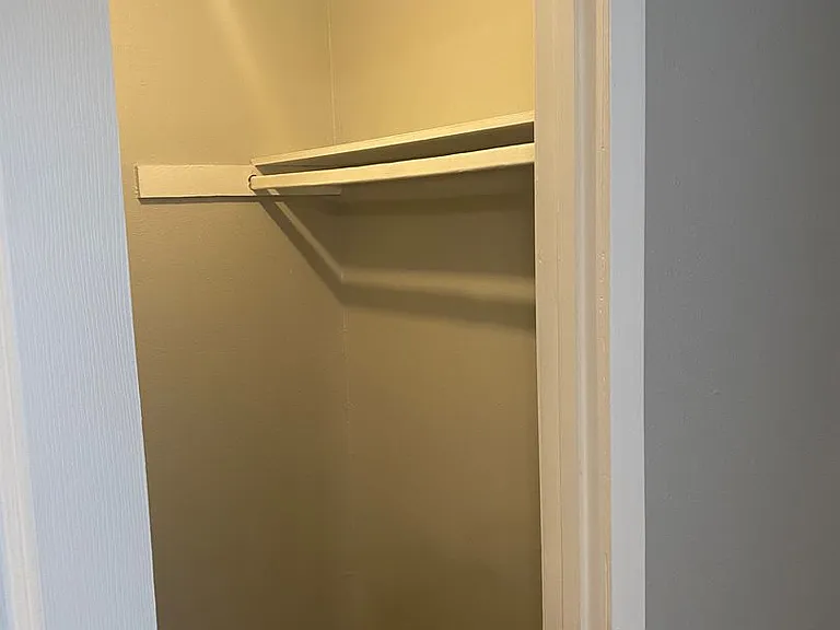 Courtland Place Apartments — Photo 10
