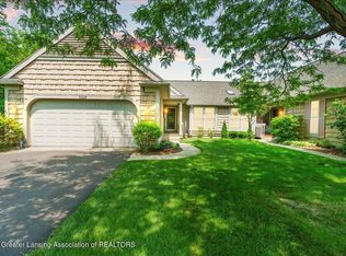 5629 Bayonne Ave, Haslett, MI 48840