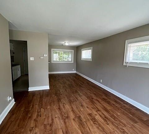 4th image of 3353 Lapland Dr