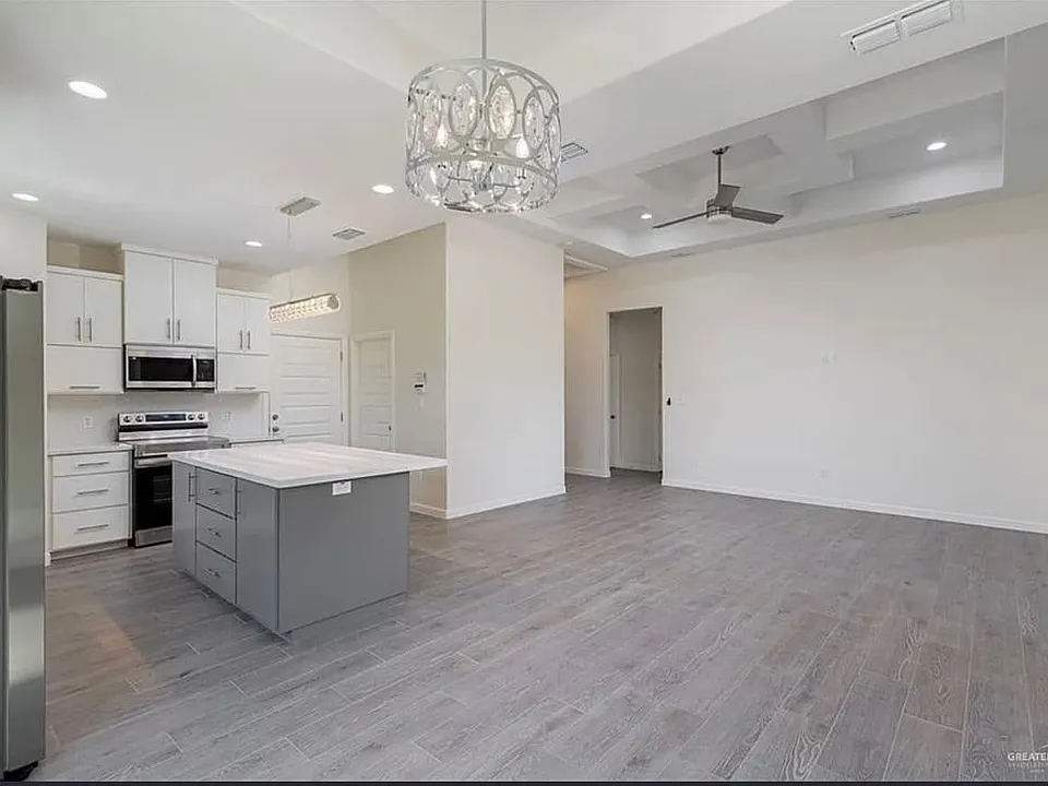 1424 W Franklin Ave