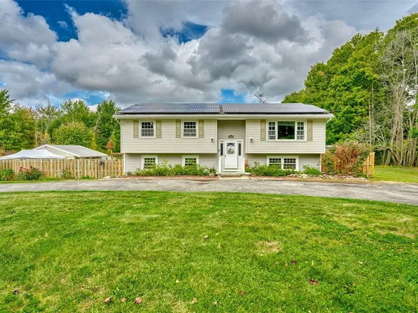 17155 Ladue Rd, Holley, NY 14470