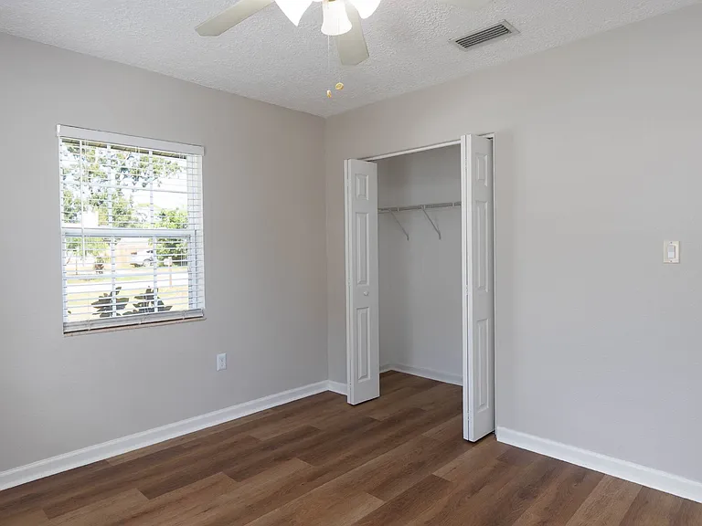 2714 Grand Cayman St — Photo 36