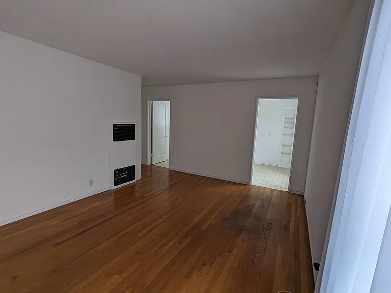 905 Dwight Way — Photo 2