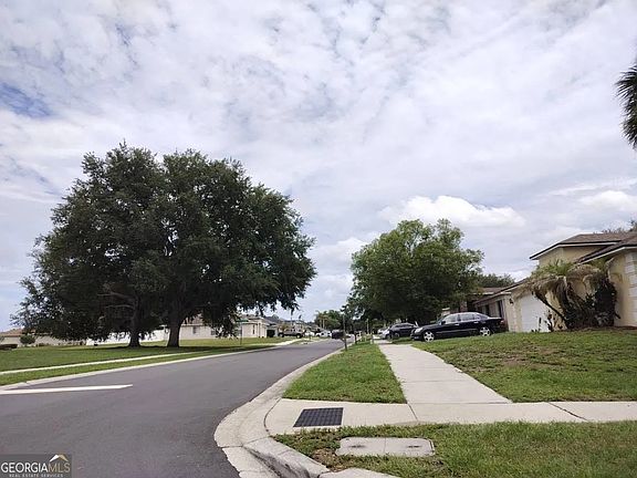 5th image of 319 Abigail Rd