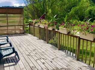 1570 Hartong Dr, Lansing, IA 52151