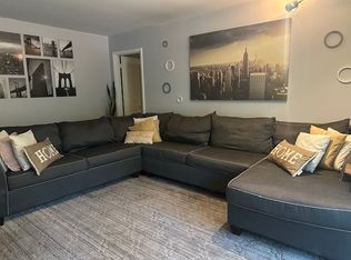 10654 Montrose Ave APT 104, Bethesda, MD 20814