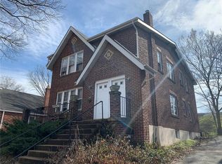 7704 Arthur Ave, Saint Louis, MO 63117