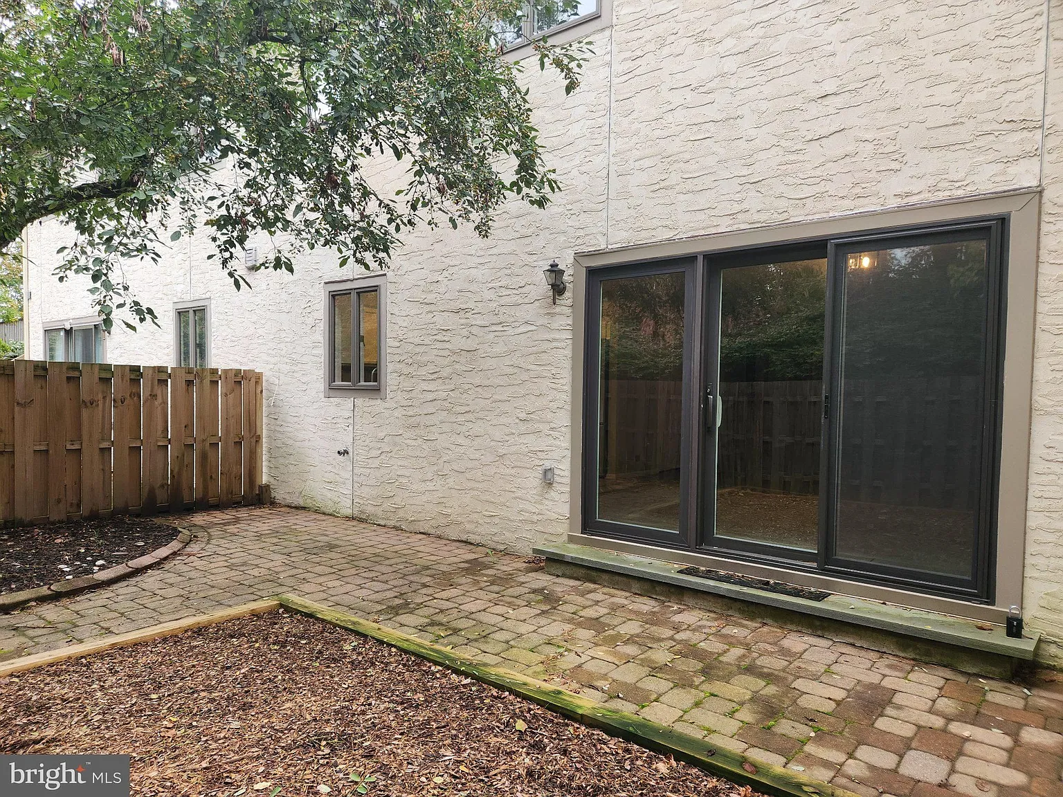 2 bed, 2.5 bath, 2143 sqft, $3,400 — Photo 3