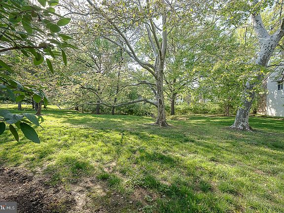 3rd image of 33 Le Forge Ct #33