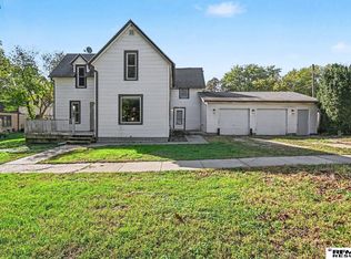 825 N Walnut St, Wahoo, NE 68066