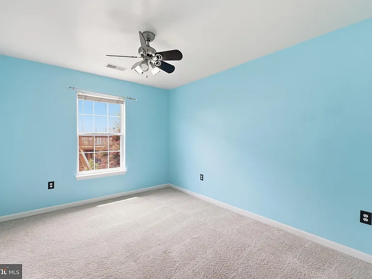 2917 Markhams Grant Dr — Photo 50