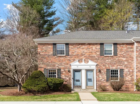 701 Windsor Dr #701, Framingham, MA 01701