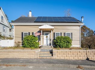 9 Central Ave, Dudley, MA 01571