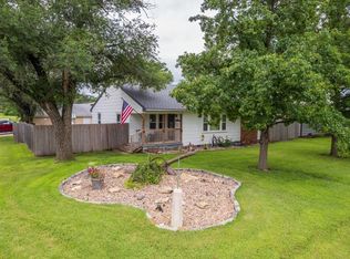 2001 Dearborn St, Augusta, KS 67010