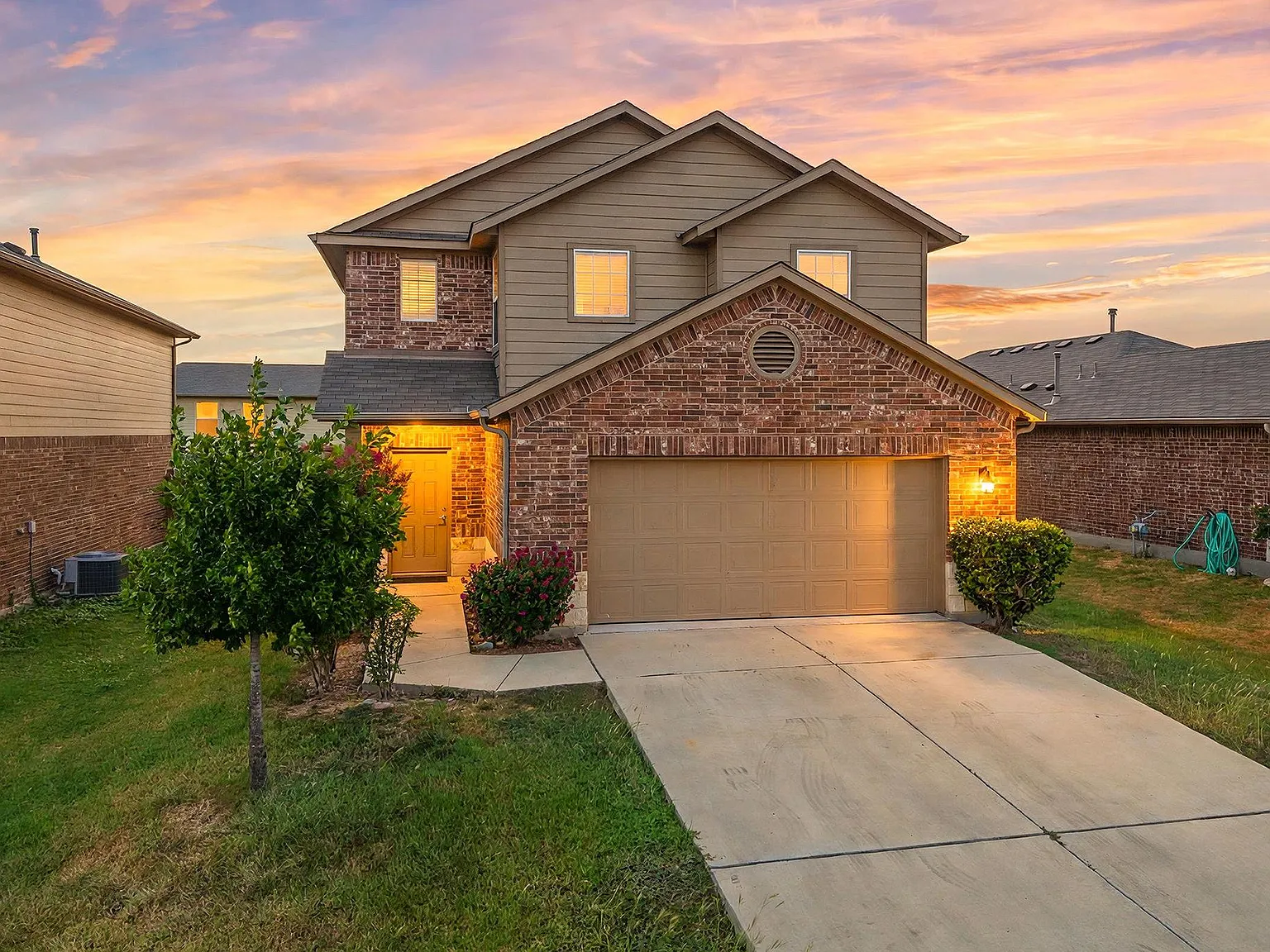 4 bed, 2.5 bath, 2142 sqft, $2,150 — Photo 1