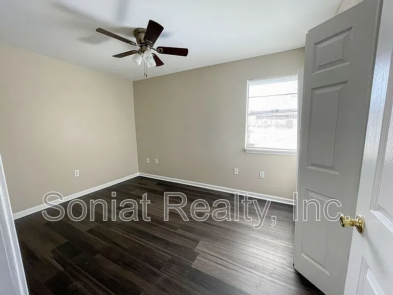 7596 Morel St — Photo 12
