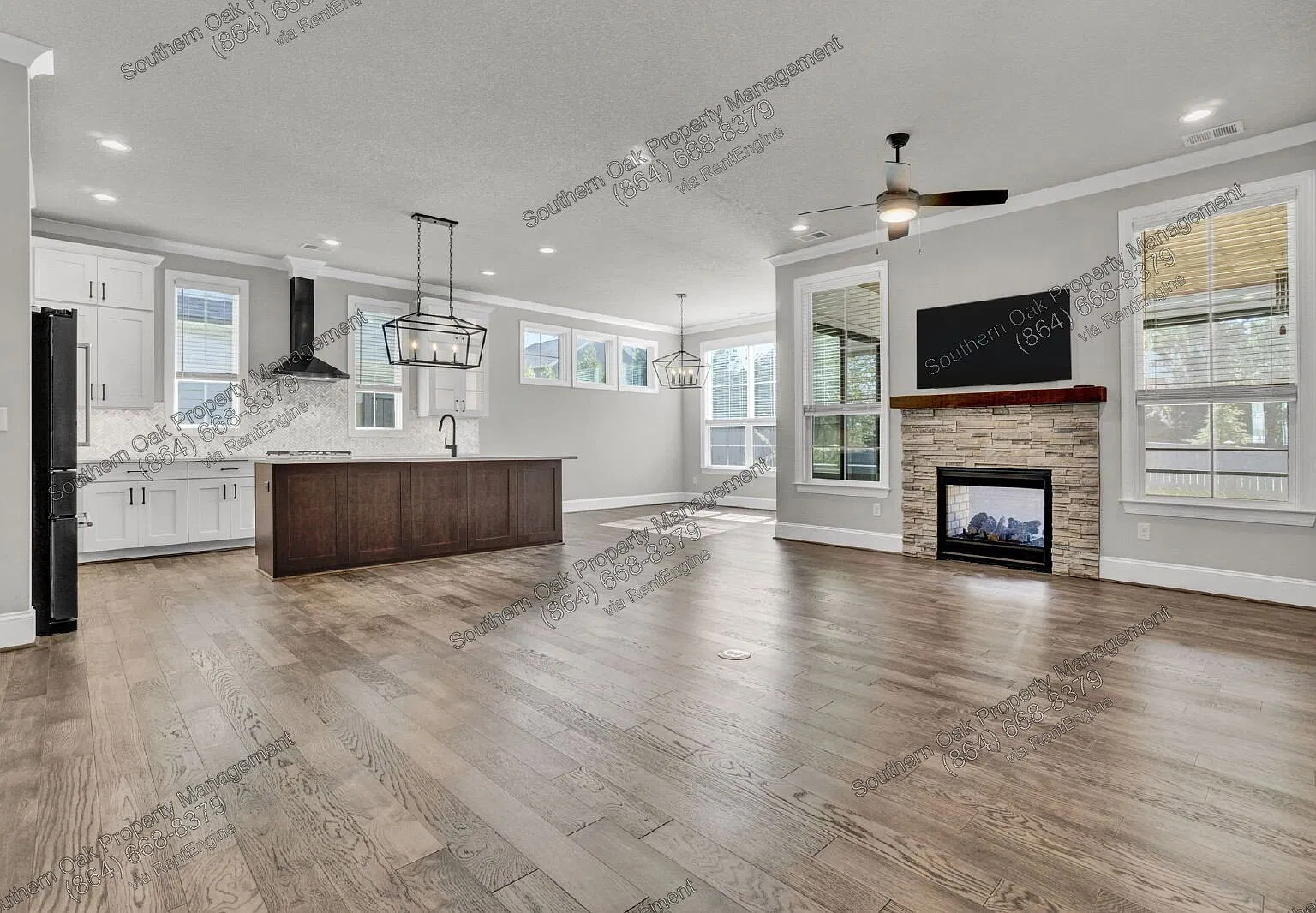 4 bed, 2.5 bath, 2746 sqft, $4,200 — Photo 2