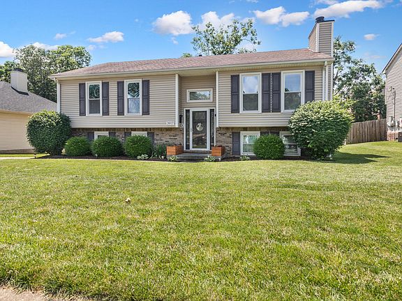 2nd image of 3917 Forsythe Dr