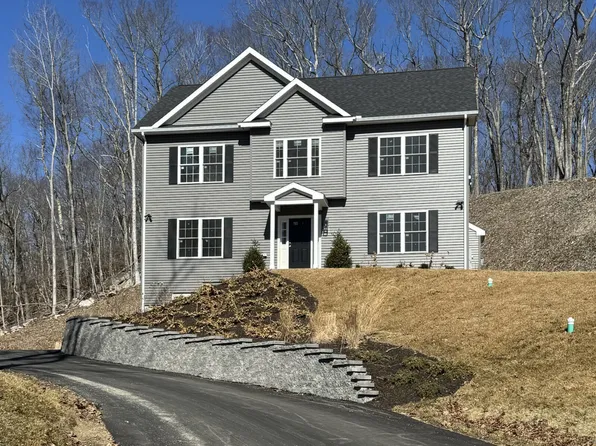 28 Hunting Ridge Road, Middlebury, CT 06762