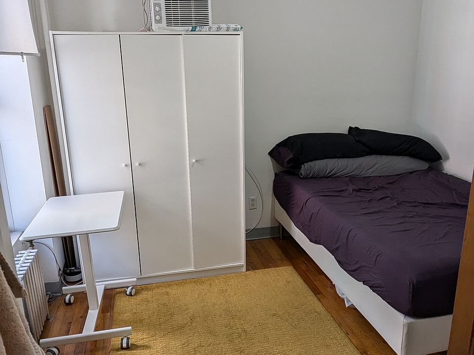 2nd image of 230 W 95th St #43
