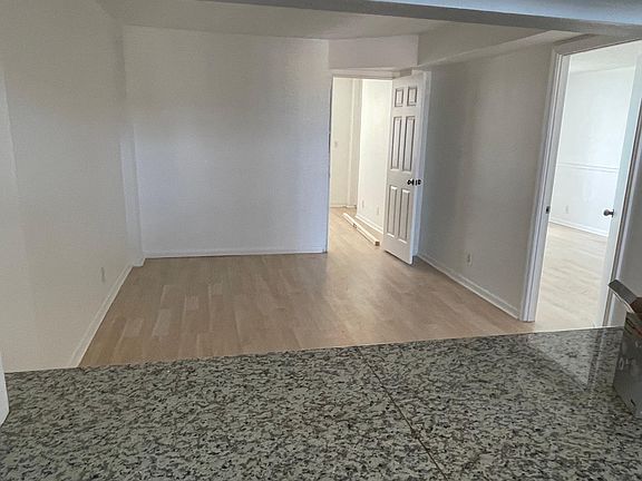 5th image of 2903 NE 163rd St APT 807