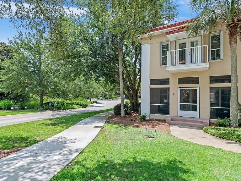 24 Captiva Cir — Photo 8