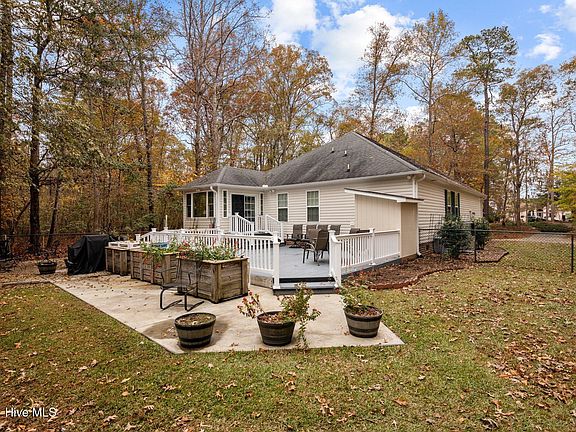 2nd image of 114 Hill Creek Road
