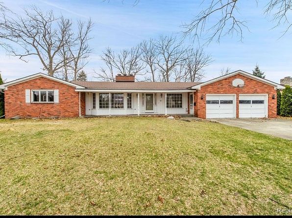 4125 Fairway Dr