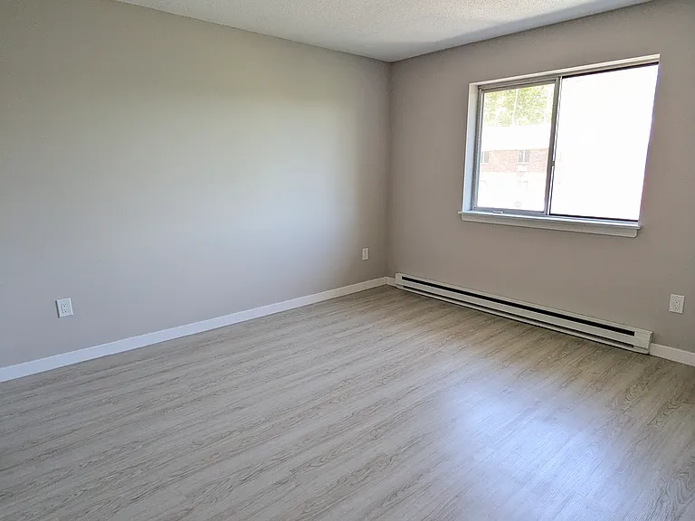 86 Sherman Ave #3 — Photo 6
