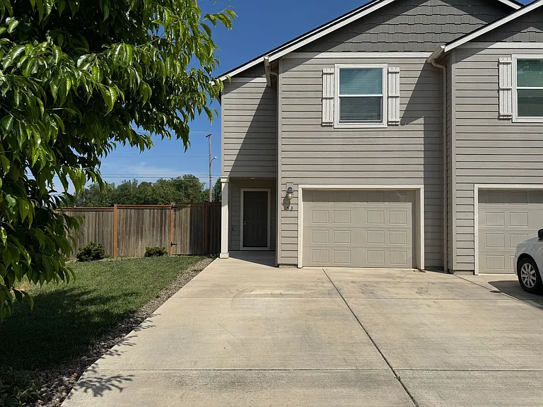 53 Hillview 1 Ln #1 — Photo 1
