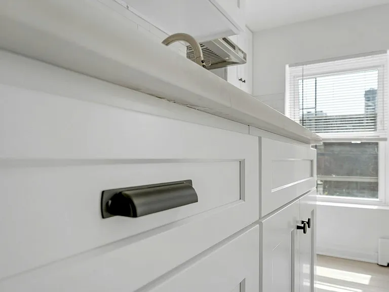 65 Saint Pauls Ave #3 — Photo 9