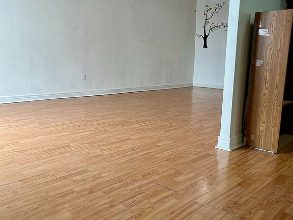 2nd image of 61 Greenbriar Rd