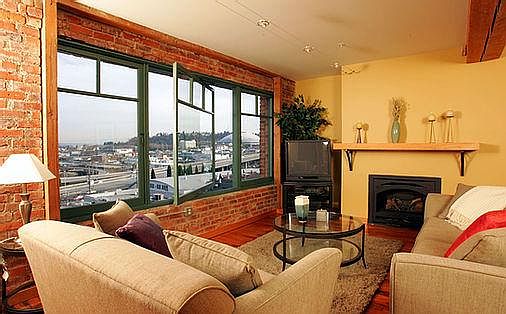 1st image of 2125 Commerce St #703