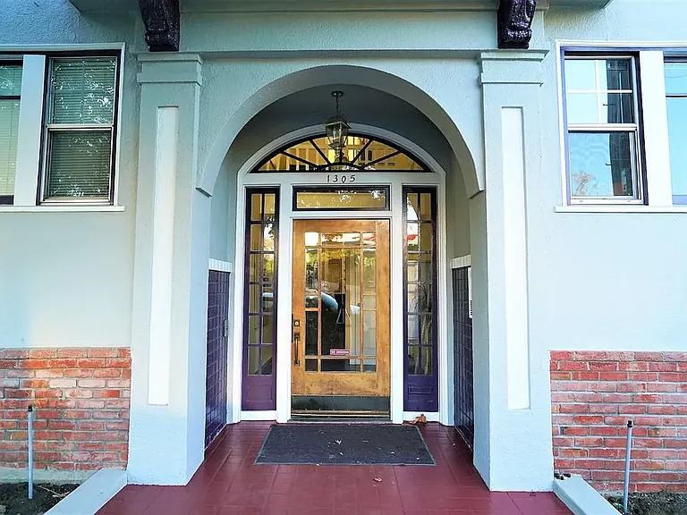 1305 Everett Ave — Photo 10