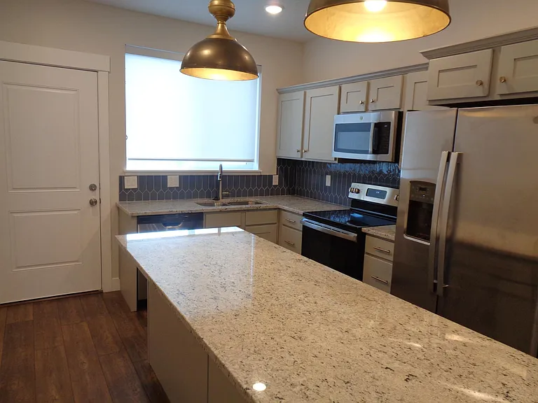644 E Fort Union Blvd #644 — Photo 16