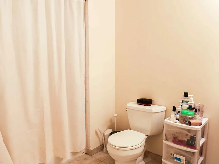 34 Raymond St #34 — Photo 14