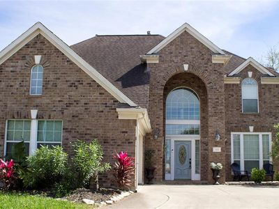 323 Marina Oaks Ct, Kemah, TX, 77565