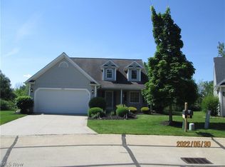 653 Thornberry Ln, Brunswick, OH 44212