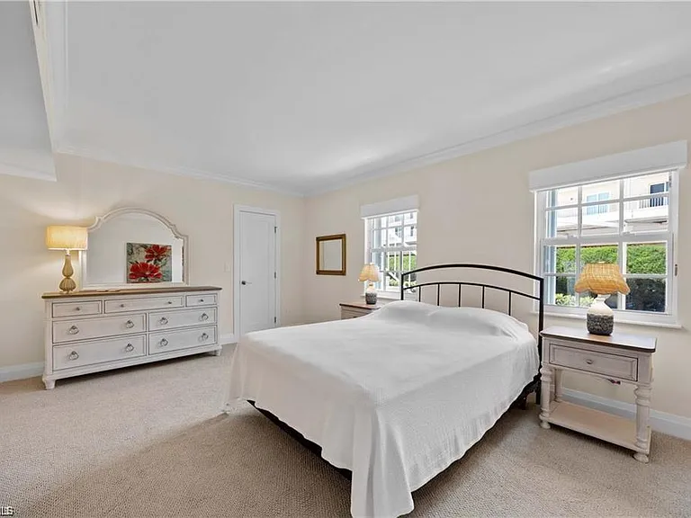 3070 Gulf Shore Blvd N #103 — Photo 21