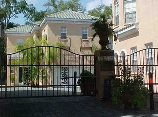 2920 Hansen Manor Ln, Tampa, FL 33611