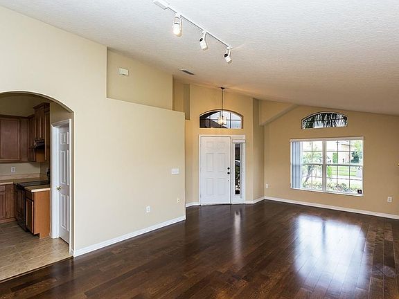 5th image of 1313 Horizon Creek Ct